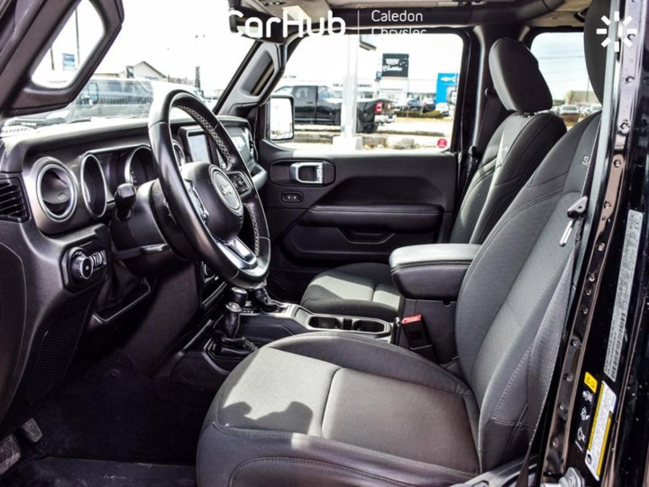 2021 Jeep Wrangler Unlimited Sahara Photo