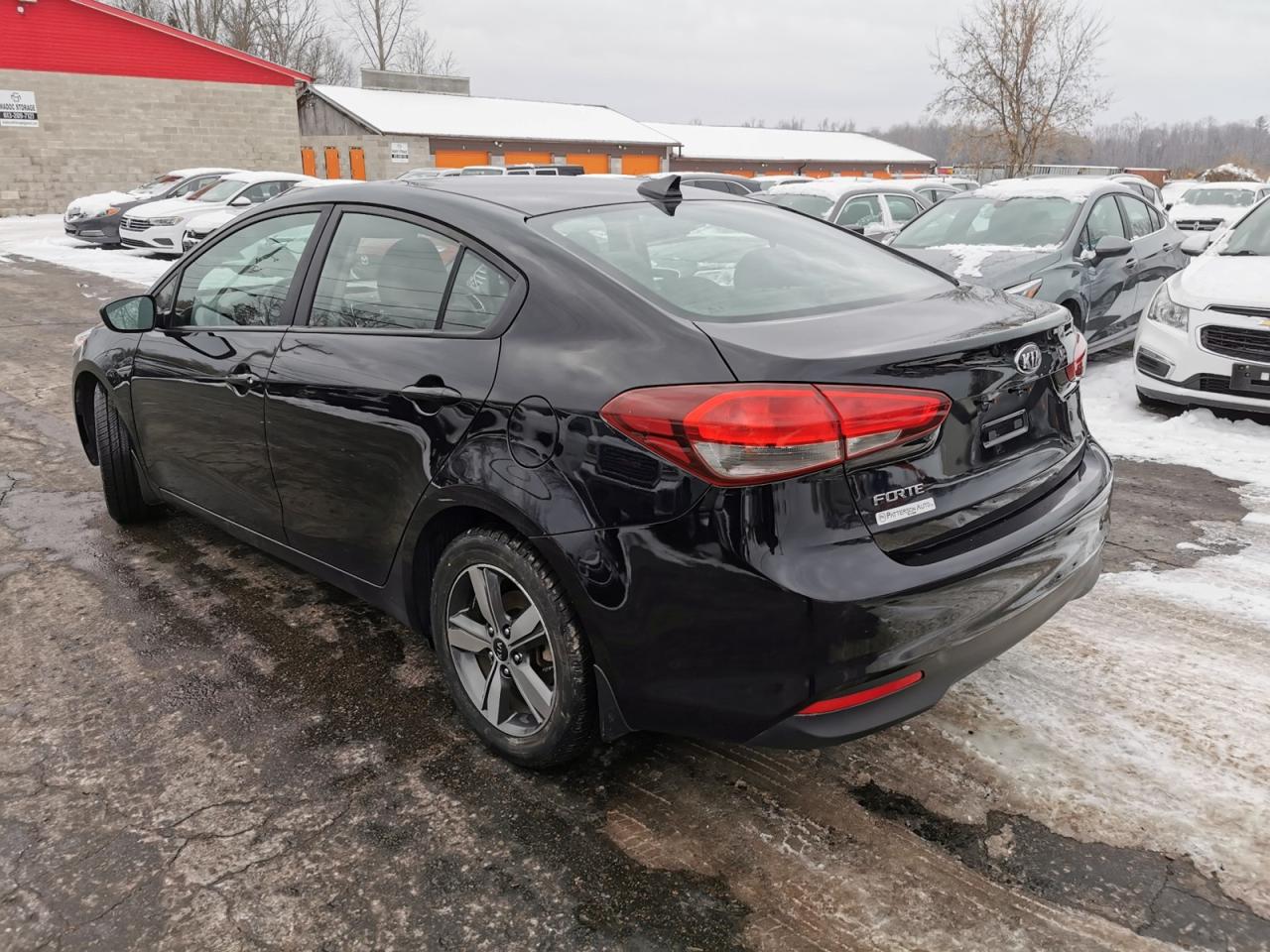 2018 Kia Forte LX Photo2