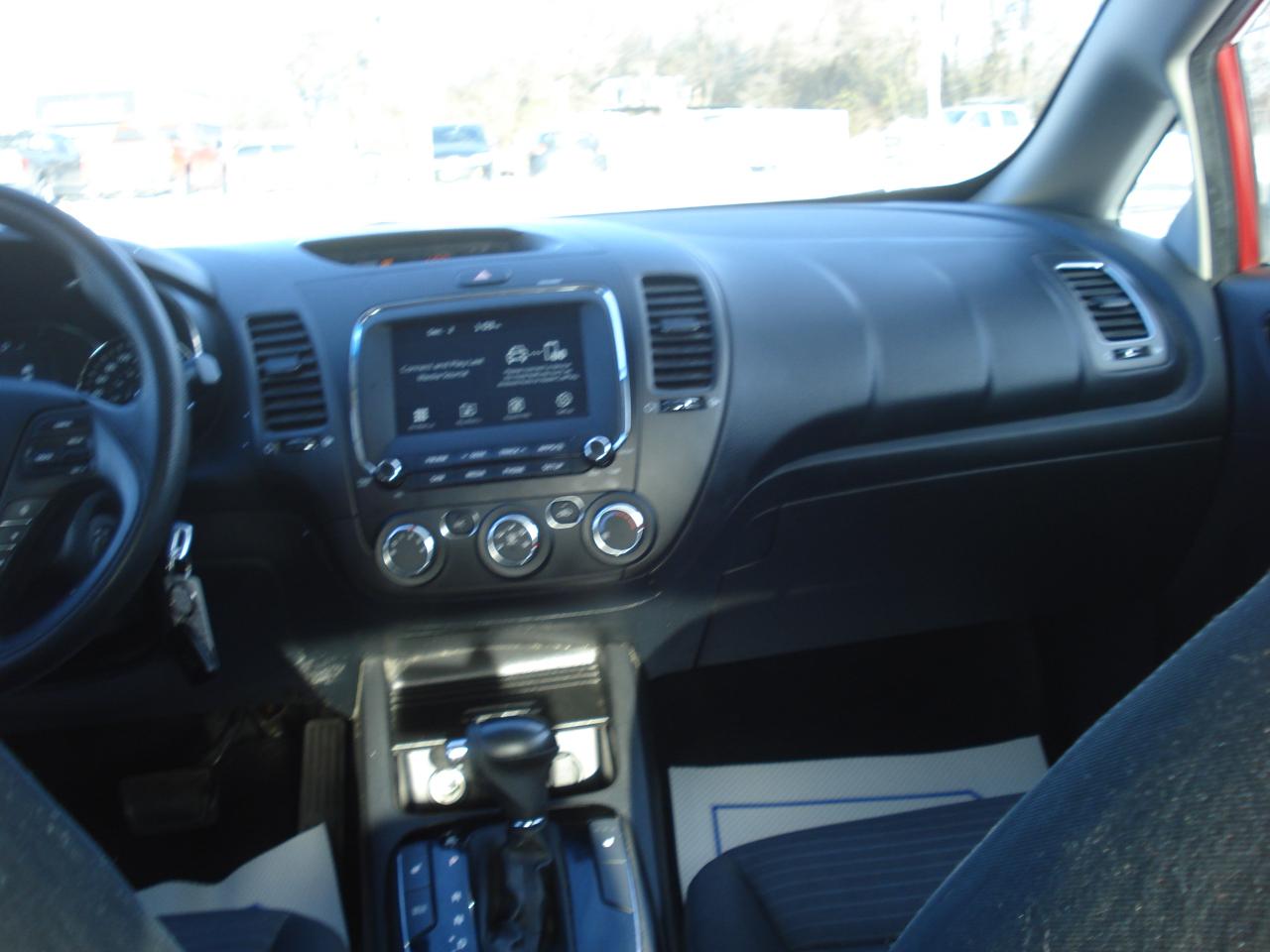 2018 Kia Forte LX AUTO Photo