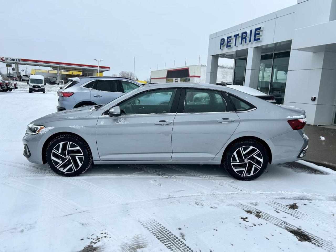 2024 Volkswagen Jetta HIGHLINE Photo