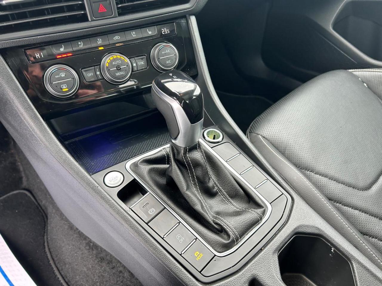 2024 Volkswagen Jetta HIGHLINE Photo