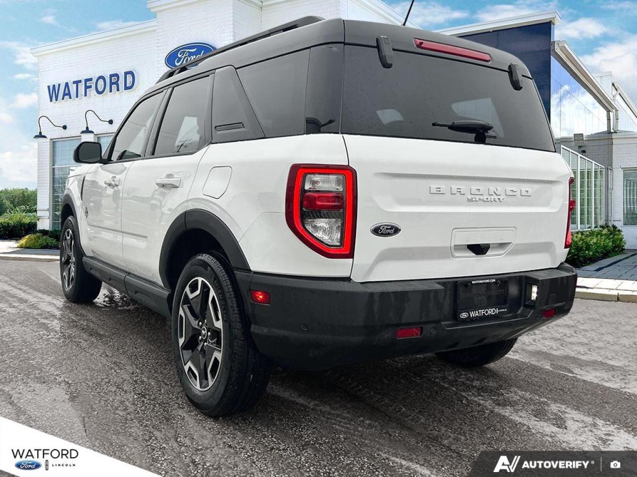 2023 Ford Bronco Sport Outer Banks 4x4 Photo3