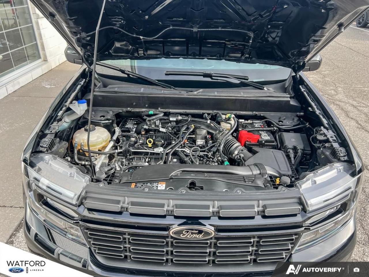 2023 Ford Maverick LARIAT ADVANCED AWD SUPERCREW Photo