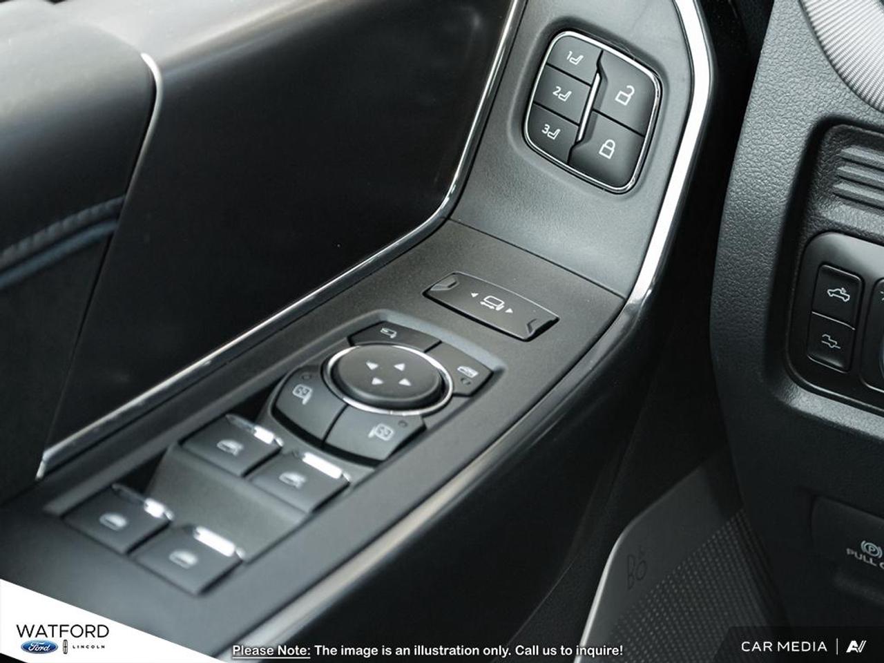 2026 Ford F-350 Super Duty SRW Platinum Photo