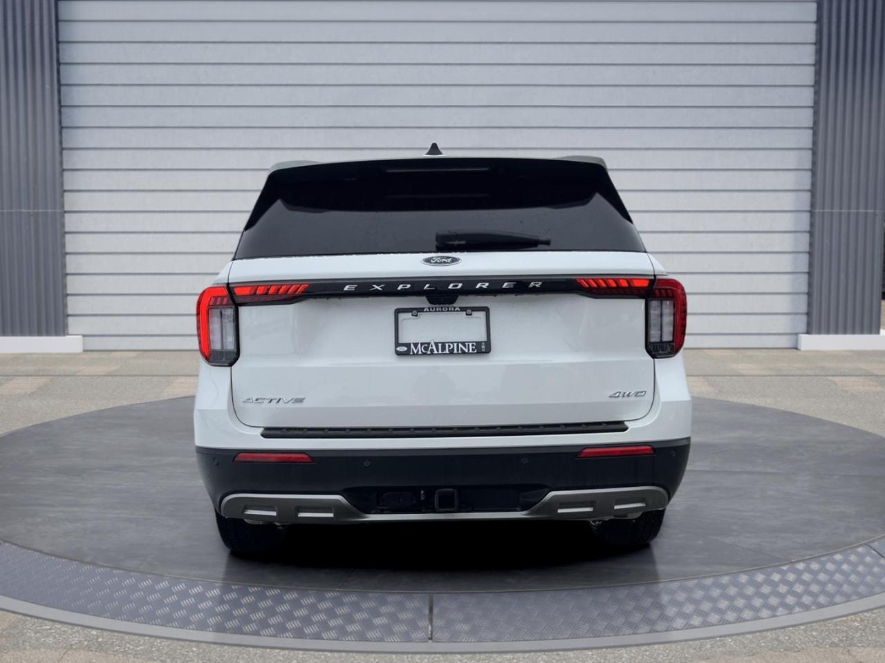 2025 Ford Explorer Active Photo