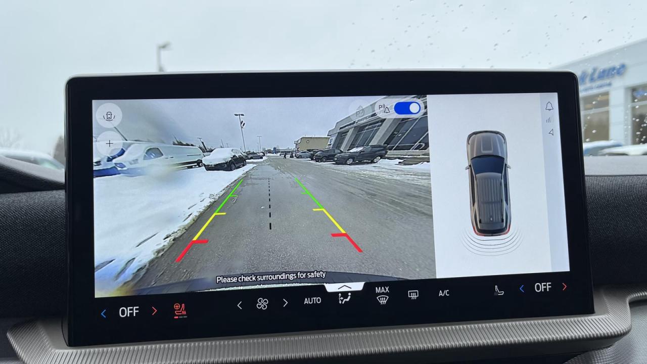 2025 Ford Explorer Active Photo