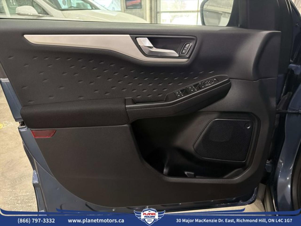 2020 Ford Escape SE - Photo #22
