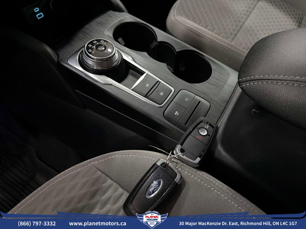 2020 Ford Escape SE Photo