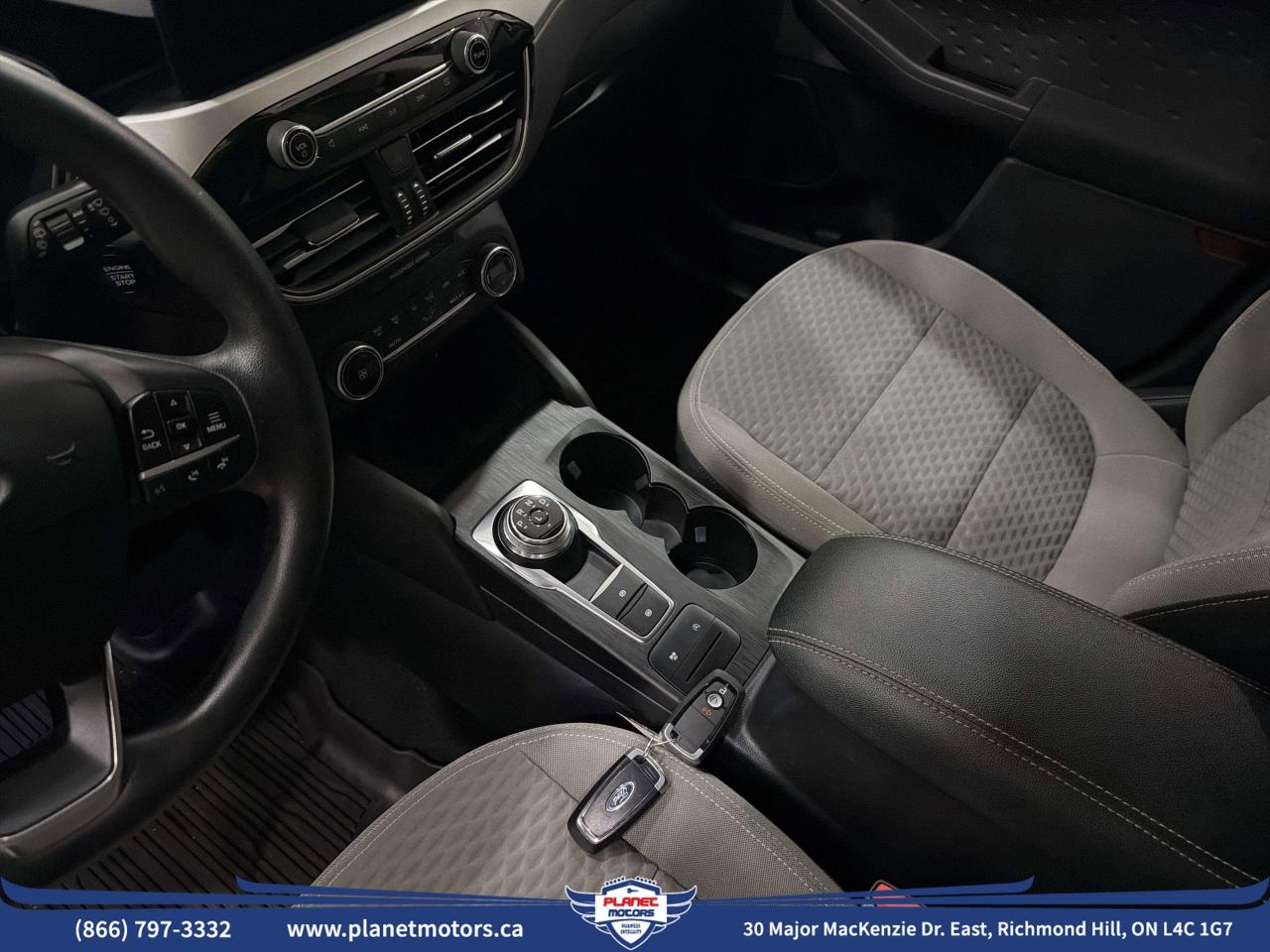 2020 Ford Escape SE Photo