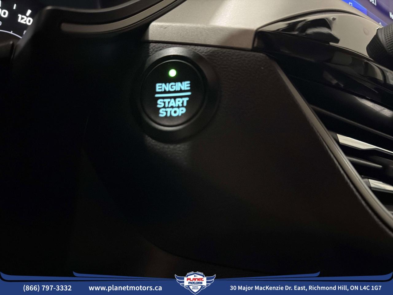 2020 Ford Escape SE Photo