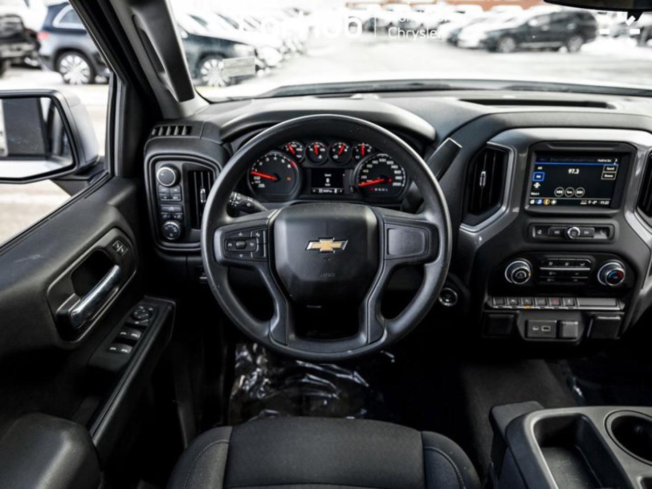 2023 Chevrolet Silverado 1500 Custom 157'' 6 Pass Remote Start Power Seats 20'' Wheels Photo