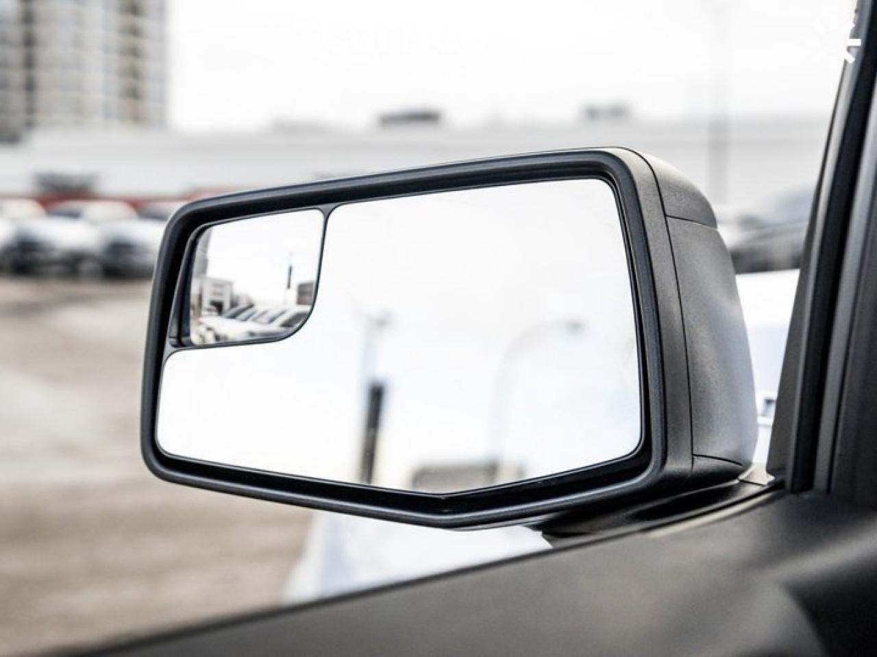 2023 Chevrolet Silverado 1500 Custom 157'' 6 Pass Remote Start Power Seats 20'' Wheels Photo