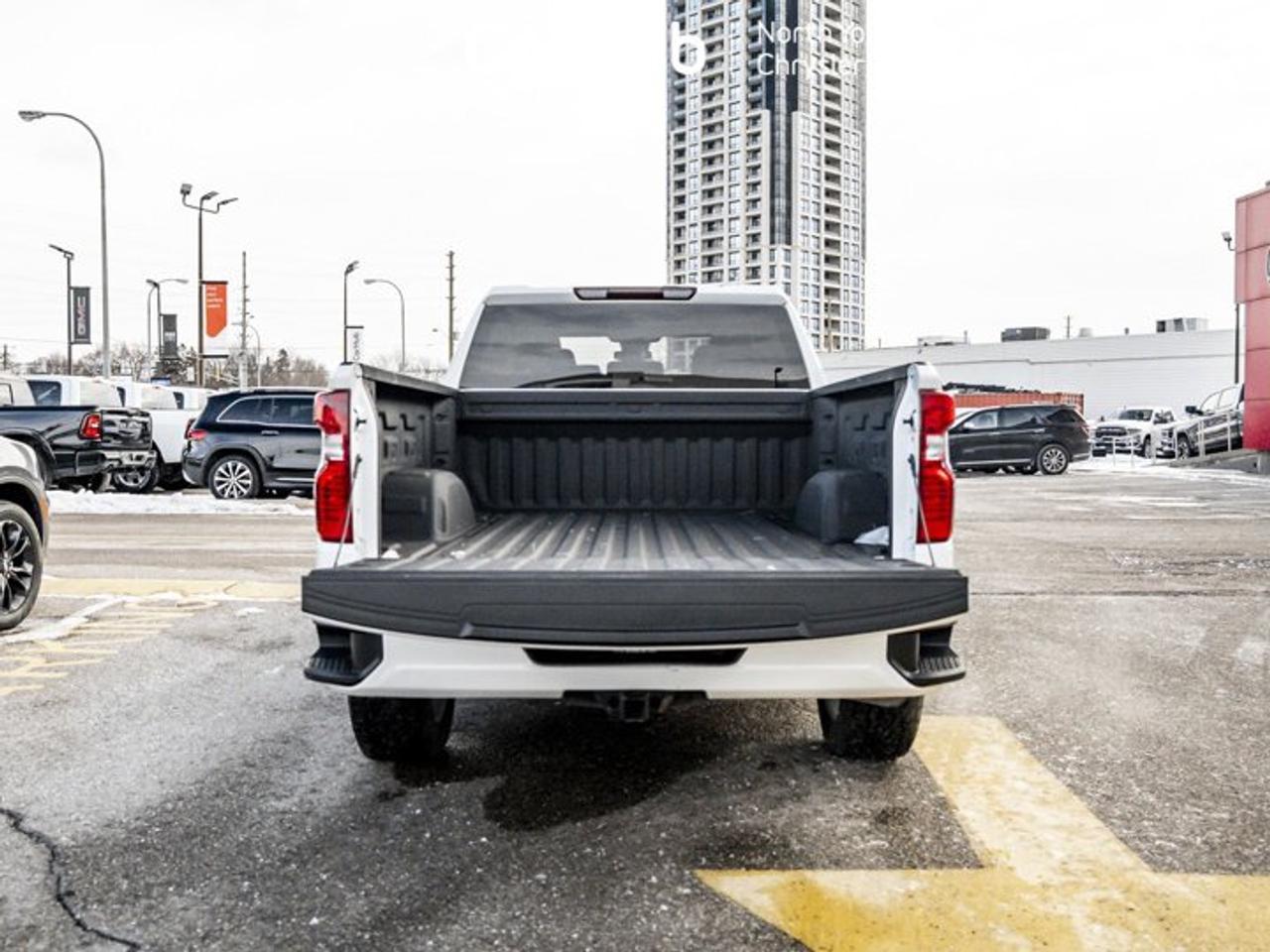 2023 Chevrolet Silverado 1500 Custom 157'' 6 Pass Remote Start Power Seats 20'' Wheels Photo