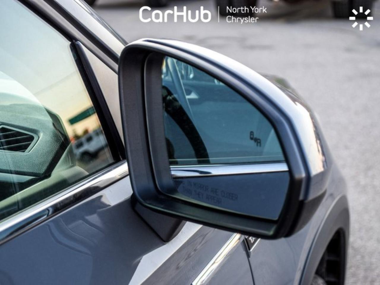 2022 Volkswagen Taos Highline 4MOTION Panoroof Heated Seats Apple CarPlay Android Auto Photo