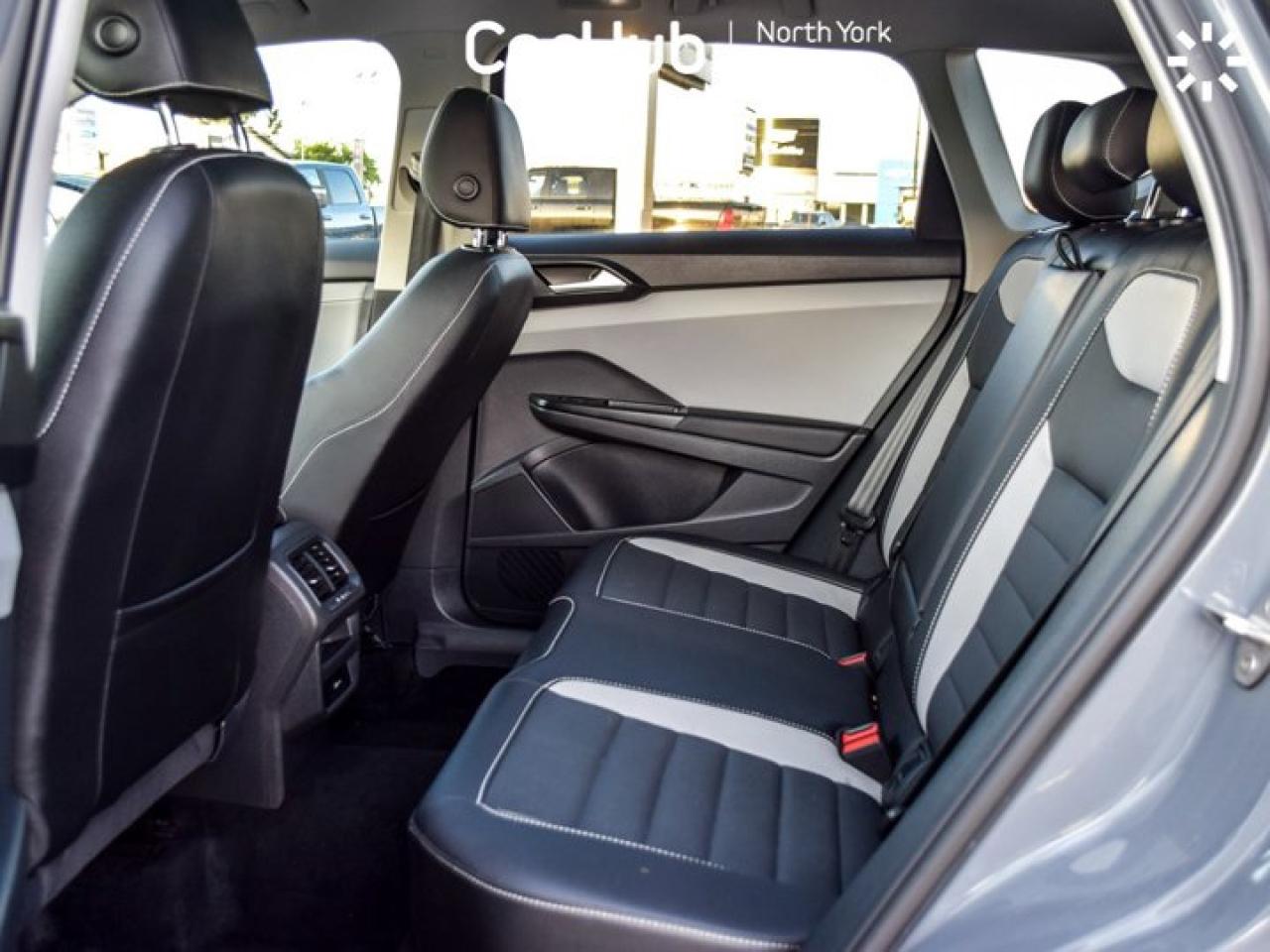 2022 Volkswagen Taos Highline 4MOTION Panoroof Heated Seats Apple CarPlay Android Auto Photo