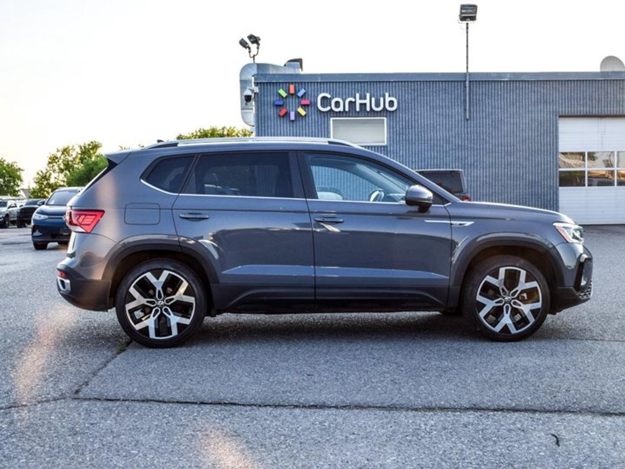 2022 Volkswagen Taos Highline 4MOTION Panoroof Heated Seats Apple CarPlay Android Auto Photo4