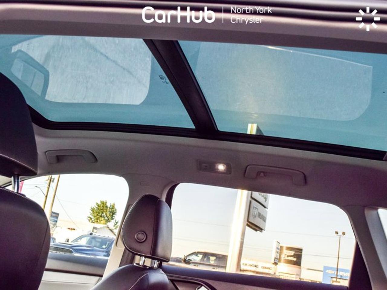 2022 Volkswagen Taos Highline 4MOTION Panoroof Heated Seats Apple CarPlay Android Auto Photo