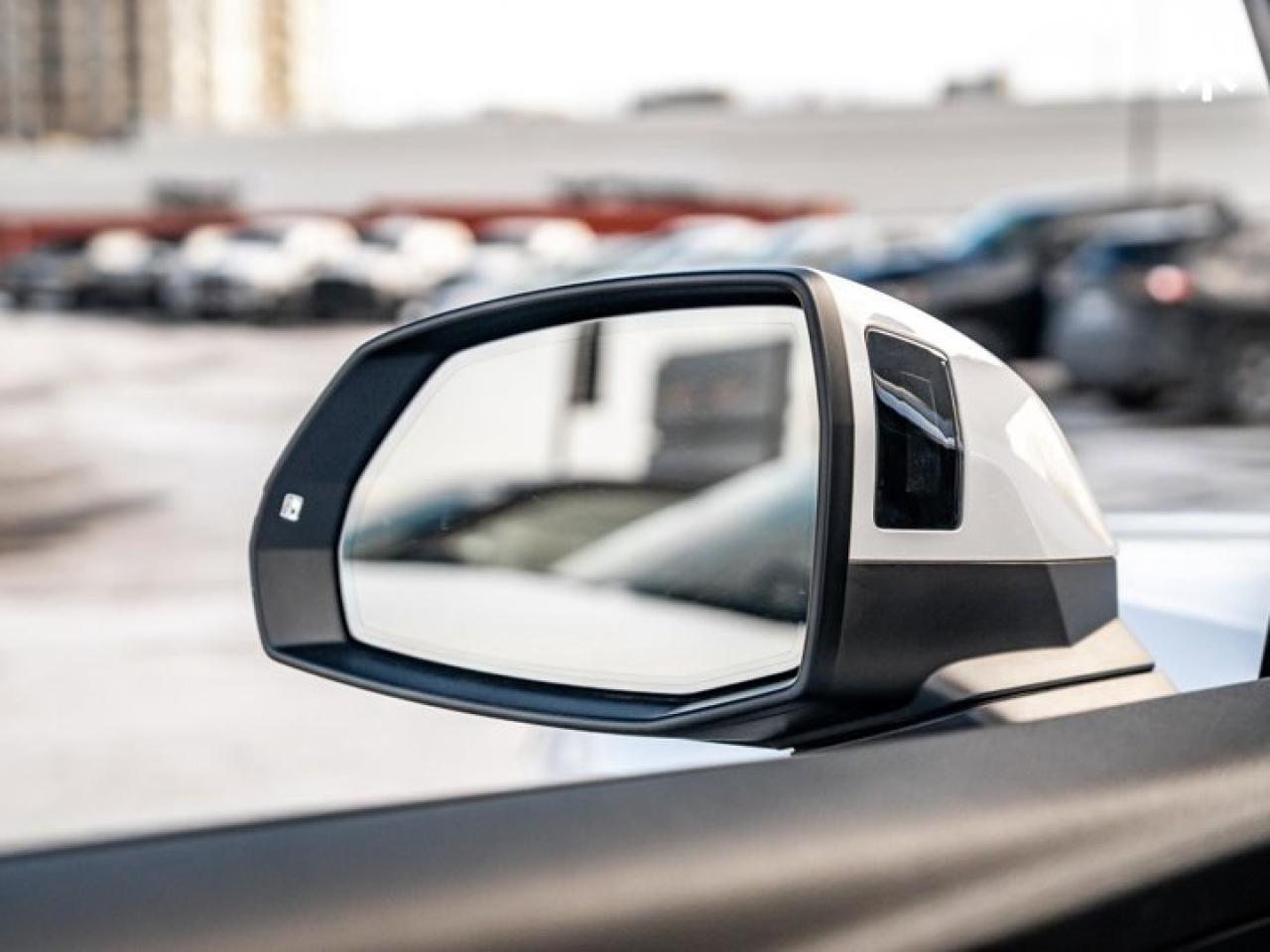 2025 Audi Q5 Progressiv Panoroof Heated Seats & Wheel Navi Heated Apple CarPlay Android Auto Photo