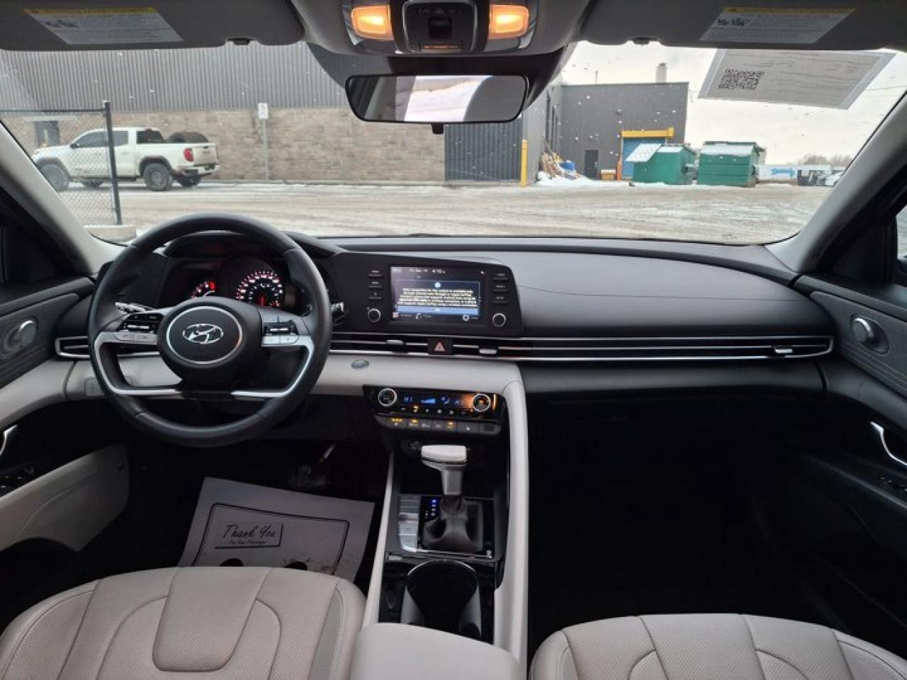 2022 Hyundai Elantra Ultimate | Leather | Sunroof | Heated Wheel + Seats | Rear Camera | CarPlay + Android | and More ! Photo