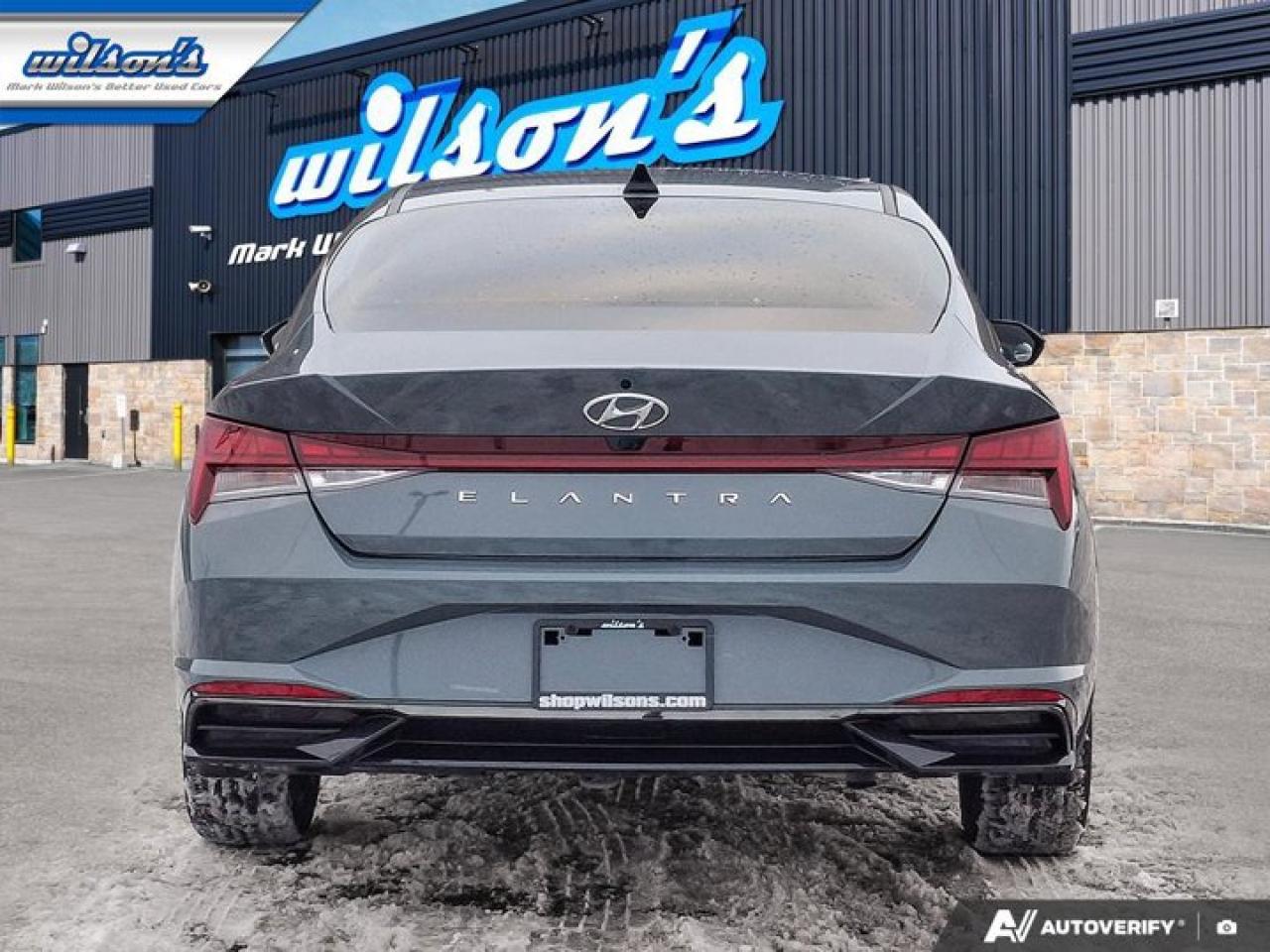 2022 Hyundai Elantra Ultimate | Leather | Sunroof | Heated Wheel + Seats | Rear Camera | CarPlay + Android | and More ! Photo3