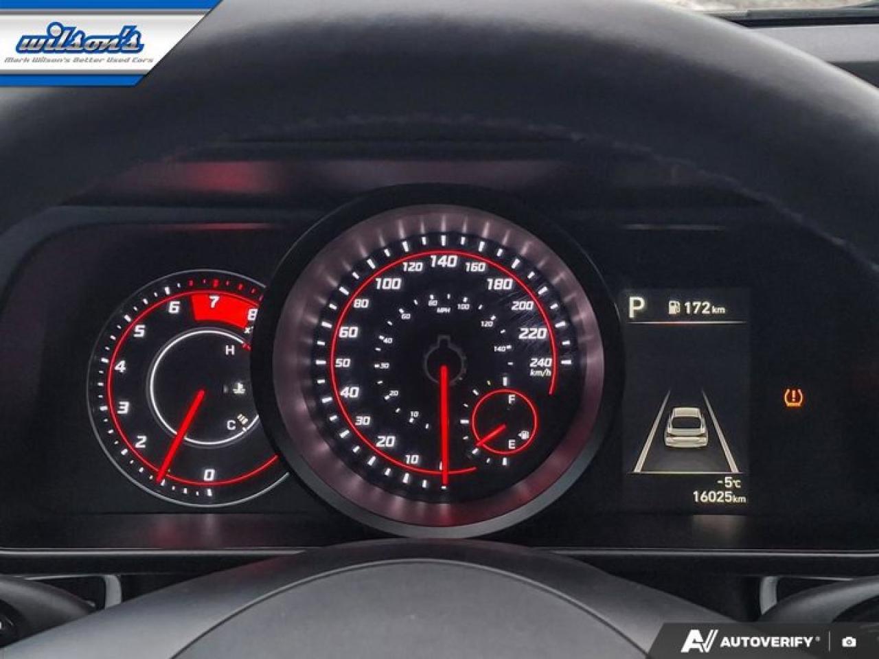 2022 Hyundai Elantra Ultimate | Leather | Sunroof | Heated Wheel + Seats | Rear Camera | CarPlay + Android | and More ! Photo