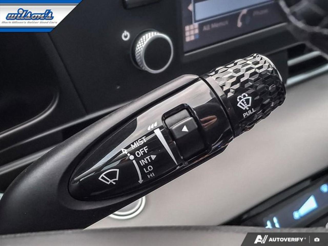 2022 Hyundai Elantra Ultimate | Leather | Sunroof | Heated Wheel + Seats | Rear Camera | CarPlay + Android | and More ! Photo