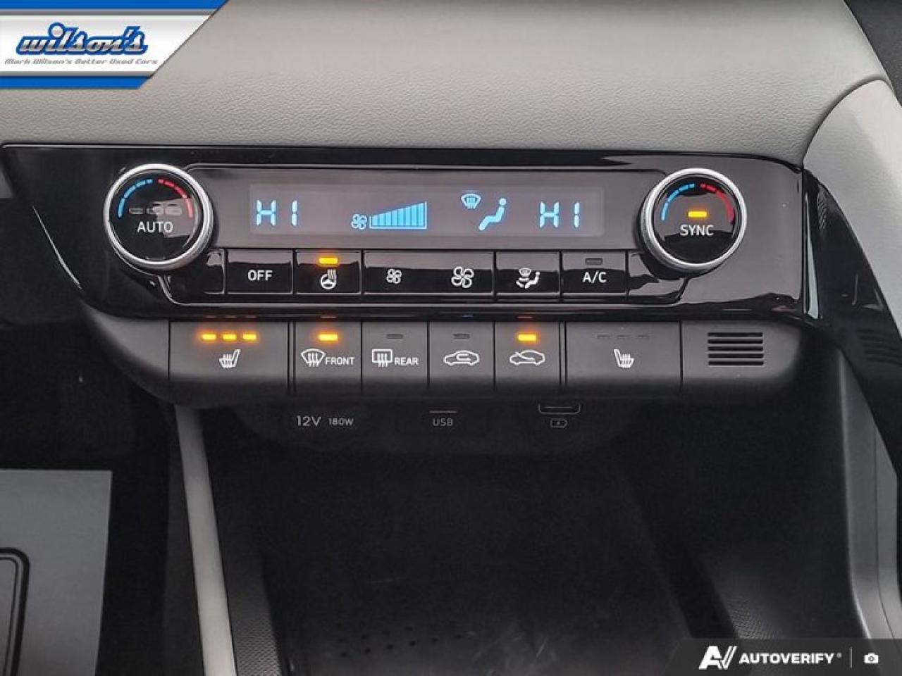 2022 Hyundai Elantra Ultimate | Leather | Sunroof | Heated Wheel + Seats | Rear Camera | CarPlay + Android | and More ! Photo