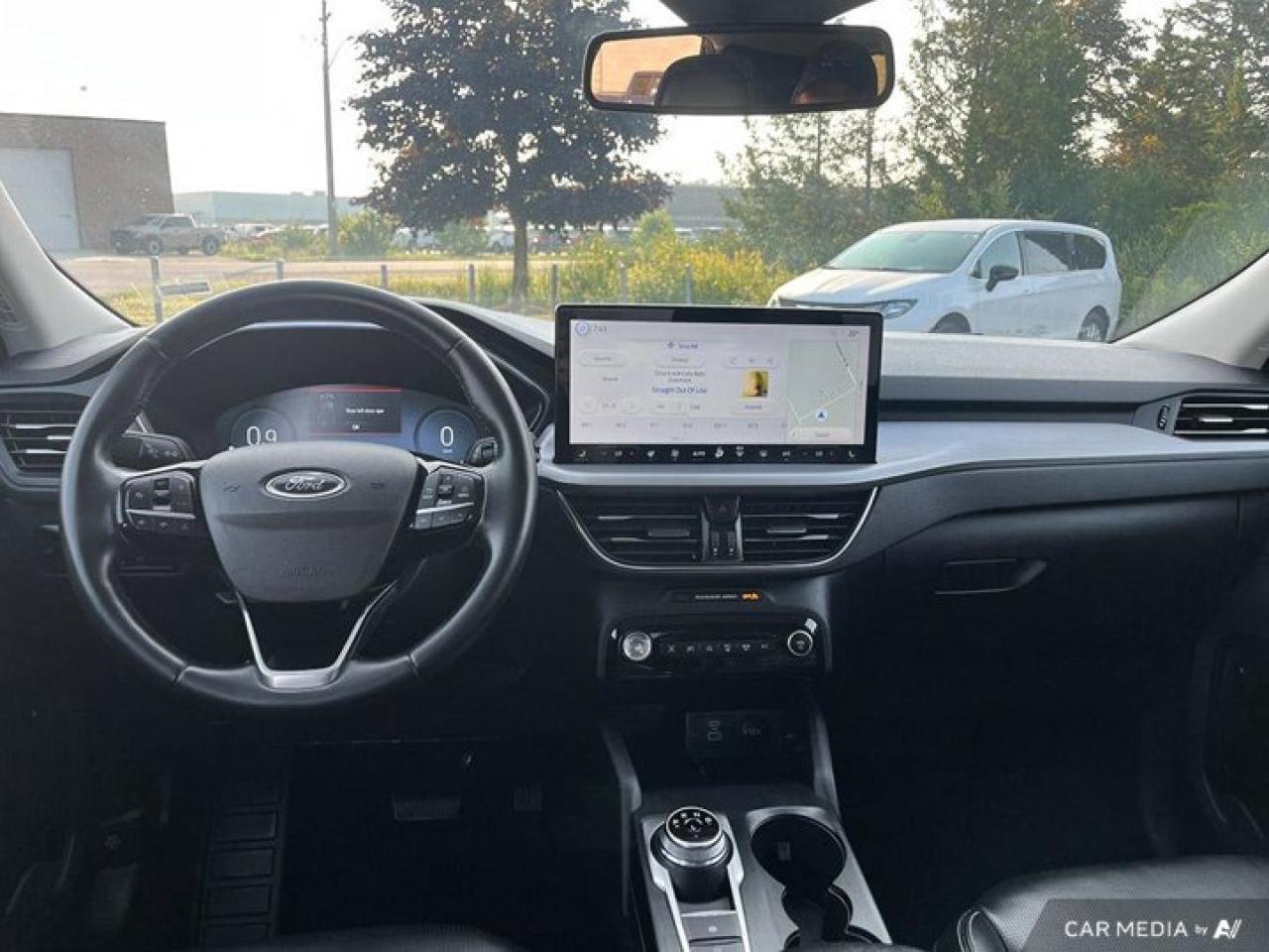 2023 Ford Escape Platinum AWD | Nav | Leather | Apple Carplay | Remote Start | 360 Cam | Heated Seats | and More ! Photo2
