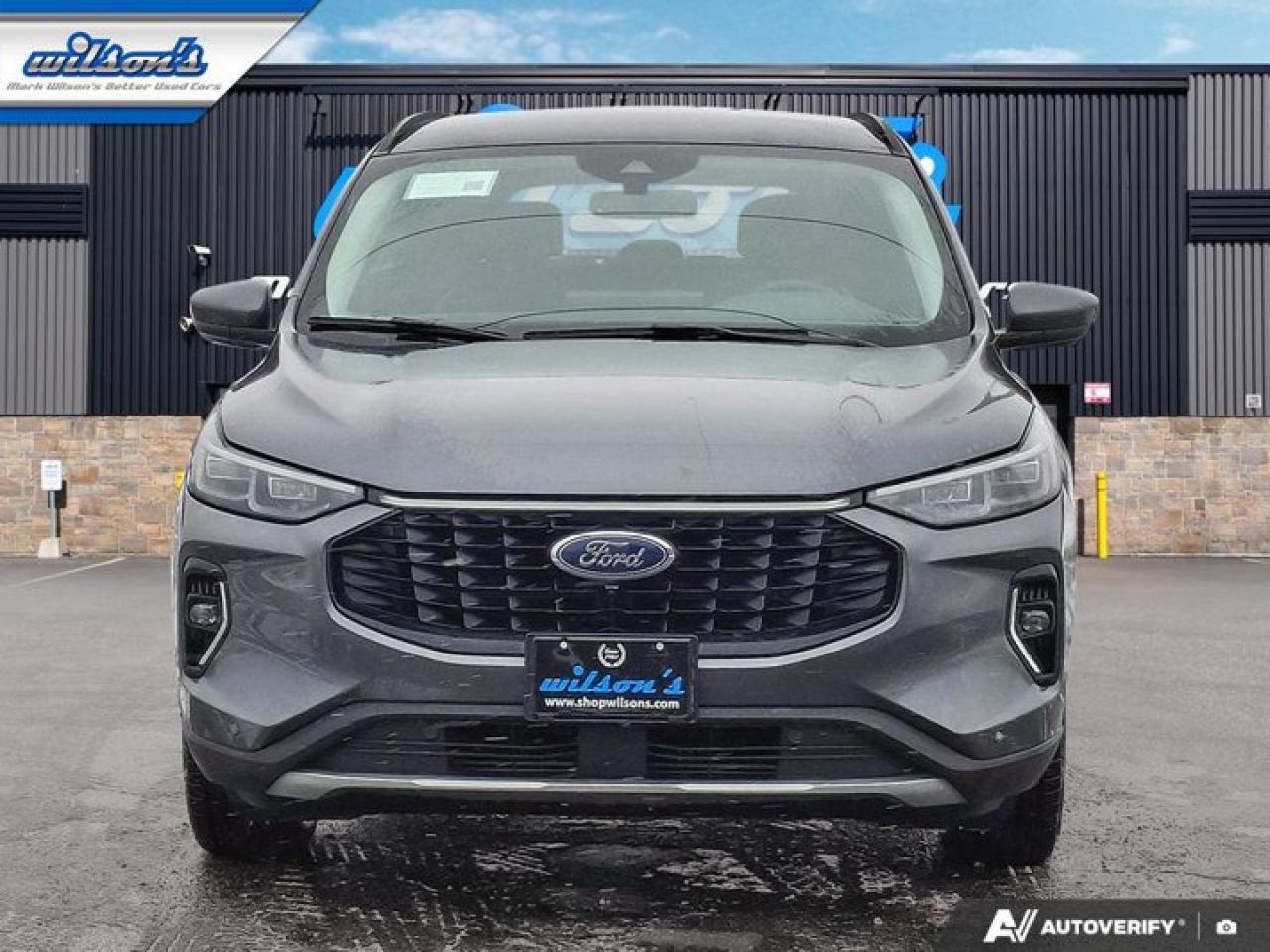 2023 Ford Escape Platinum AWD | Nav | Leather | Apple Carplay | Remote Start | 360 Cam | Heated Seats | and More ! Photo