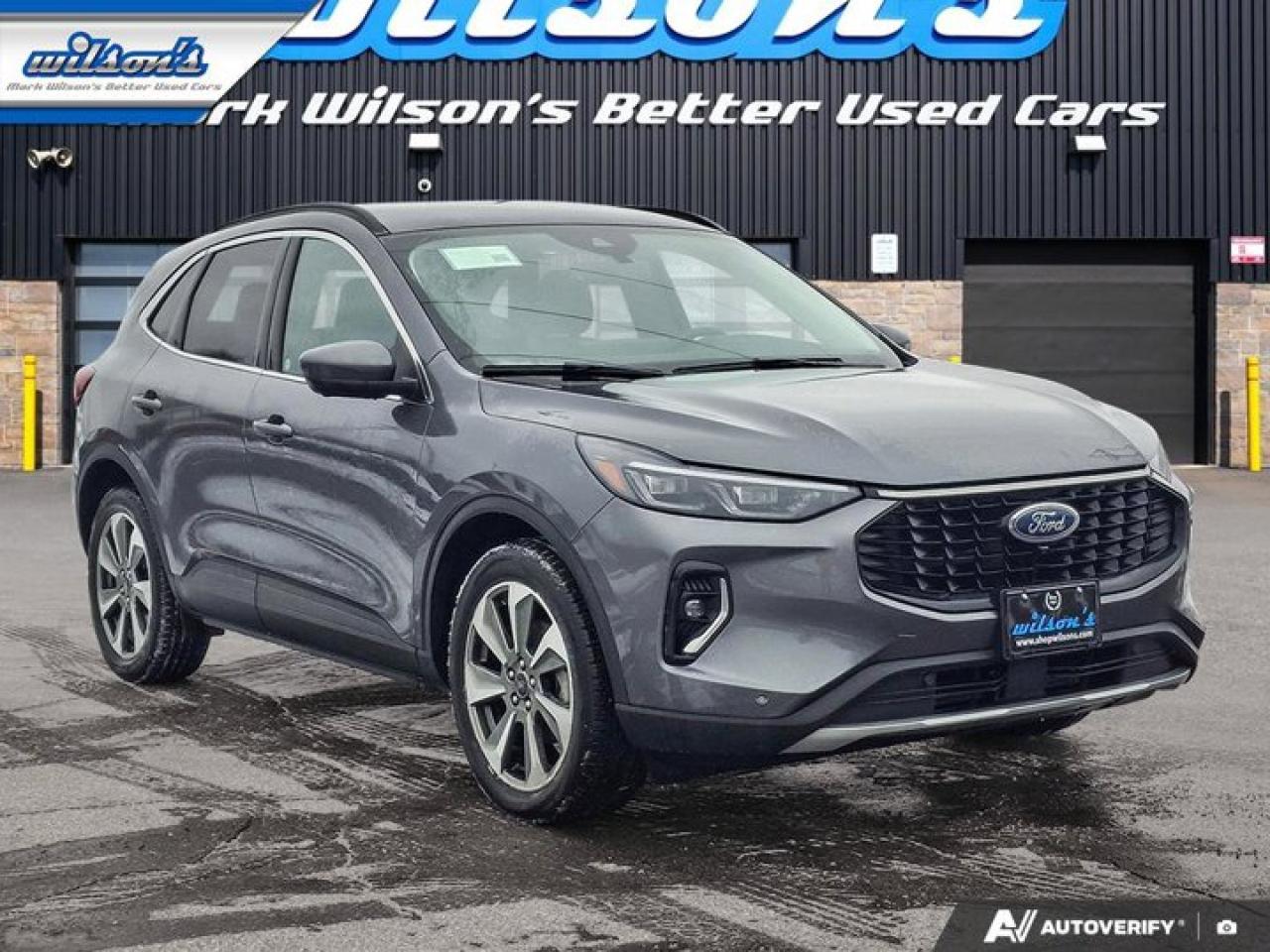 2023 Ford Escape Platinum AWD | Nav | Leather | Apple Carplay | Remote Start | 360 Cam | Heated Seats | and More ! Photo