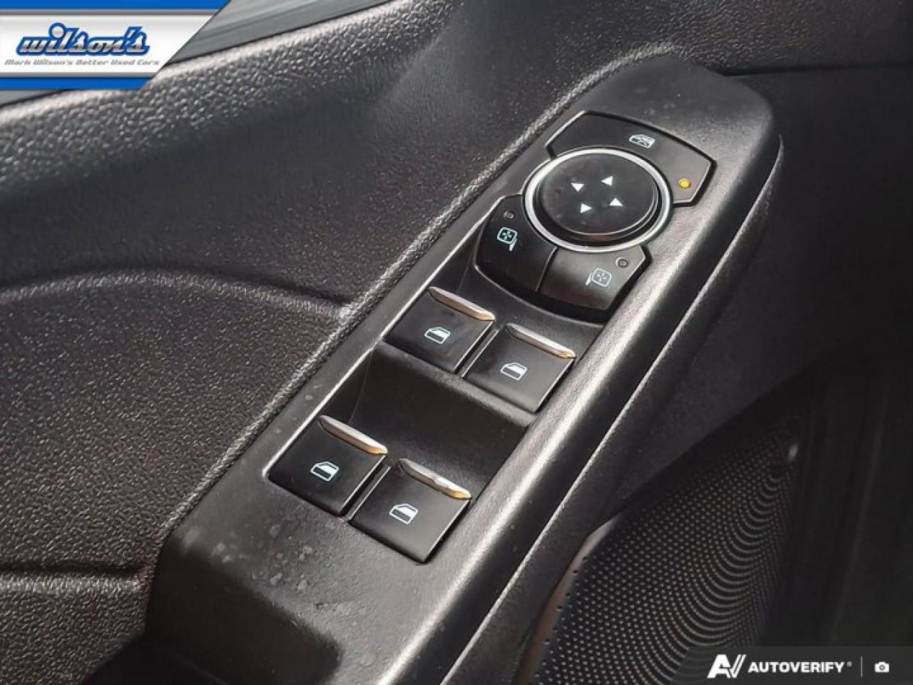 2023 Ford Escape Platinum AWD | Nav | Leather | Apple Carplay | Remote Start | 360 Cam | Heated Seats | and More ! Photo