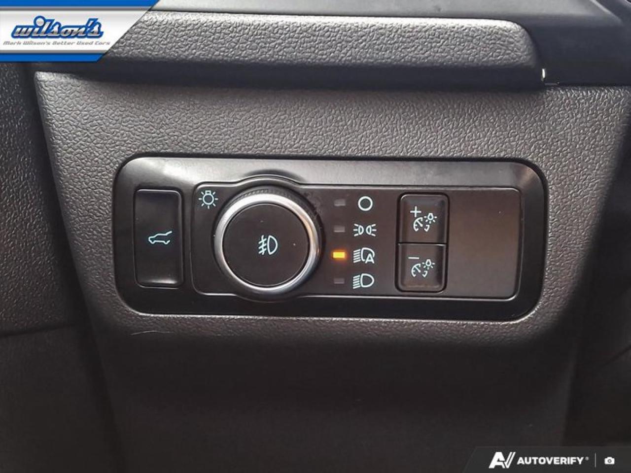 2023 Ford Escape Platinum AWD | Nav | Leather | Apple Carplay | Remote Start | 360 Cam | Heated Seats | and More ! Photo