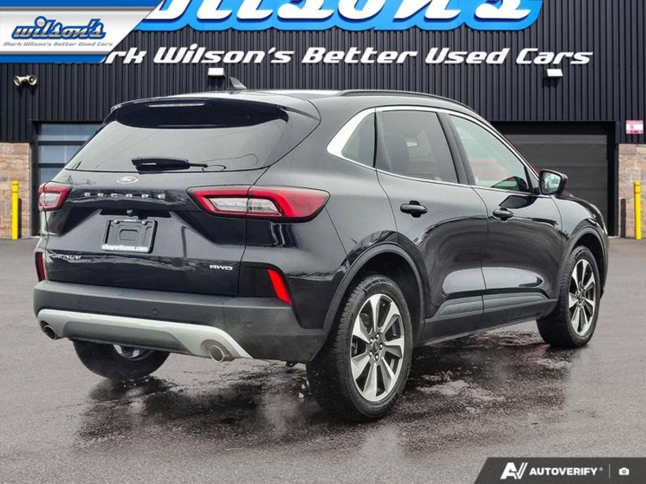 2023 Ford Escape Platinum AWD | Leather | Heated Seats | Nav | 360 Cam | Apple Carplay | Safety Tech | and More ! Photo