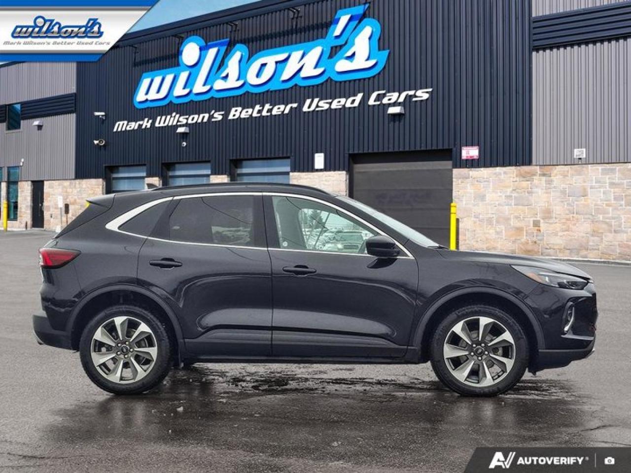 2023 Ford Escape Platinum AWD | Leather | Heated Seats | Nav | 360 Cam | Apple Carplay | Safety Tech | and More ! Photo