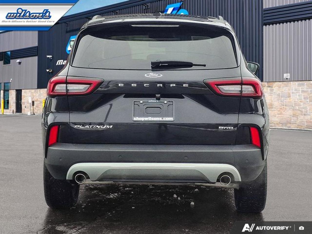 2023 Ford Escape Platinum AWD | Leather | Heated Seats | Nav | 360 Cam | Apple Carplay | Safety Tech | and More ! Photo