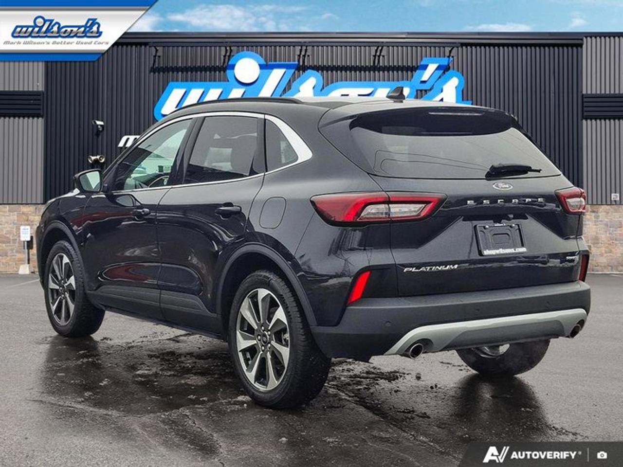 2023 Ford Escape Platinum AWD | Leather | Heated Seats | Nav | 360 Cam | Apple Carplay | Safety Tech | and More ! Photo