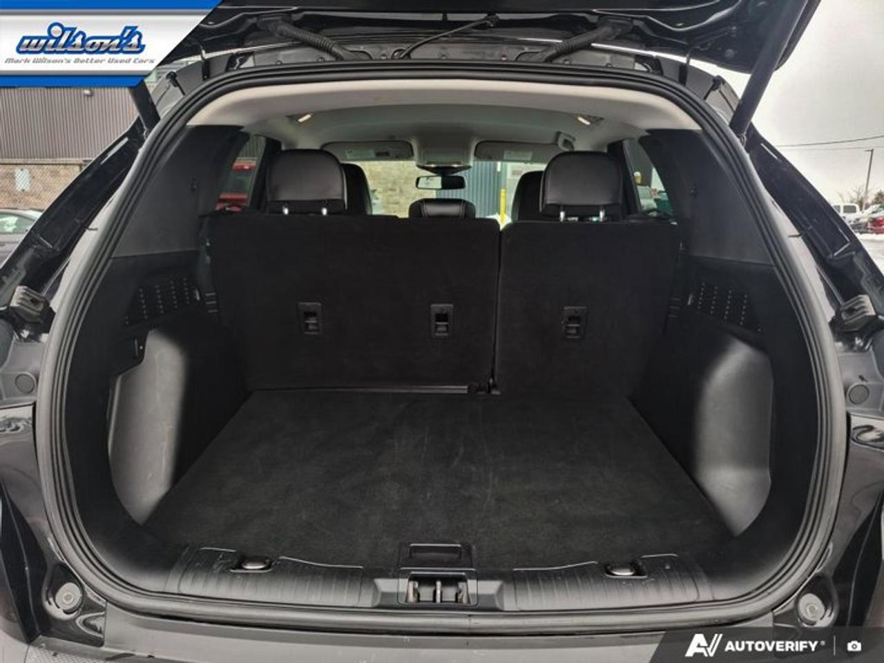 2023 Ford Escape Platinum AWD | Leather | Heated Seats | Nav | 360 Cam | Apple Carplay | Safety Tech | and More ! Photo