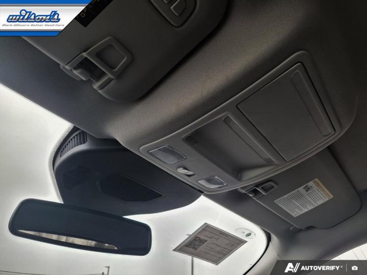 2023 Ford Escape Platinum AWD | Leather | Heated Seats | Nav | 360 Cam | Apple Carplay | Safety Tech | and More ! Photo