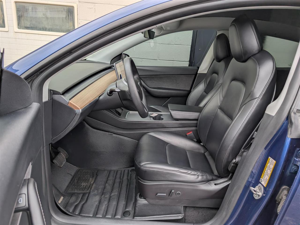 2021 Tesla Model Y LONG RANGE AWD - DUAL MOTOR Photo