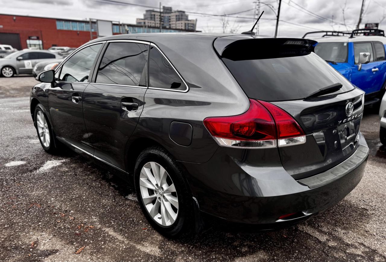 2016 Toyota Venza XLE AWD Photo