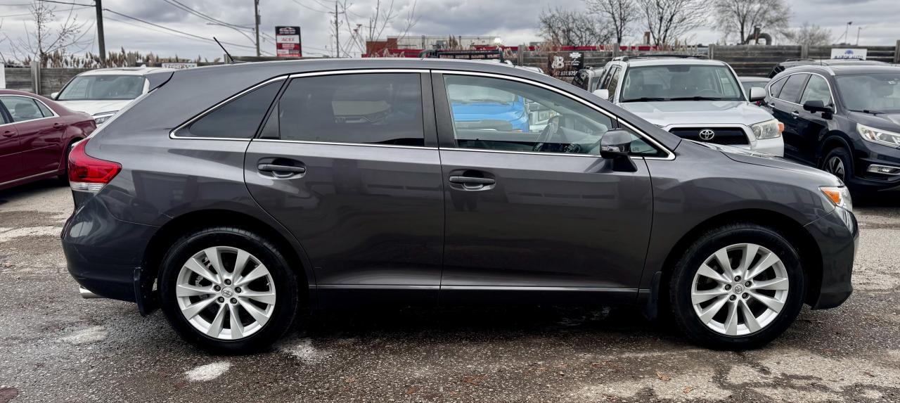 2016 Toyota Venza XLE AWD Photo