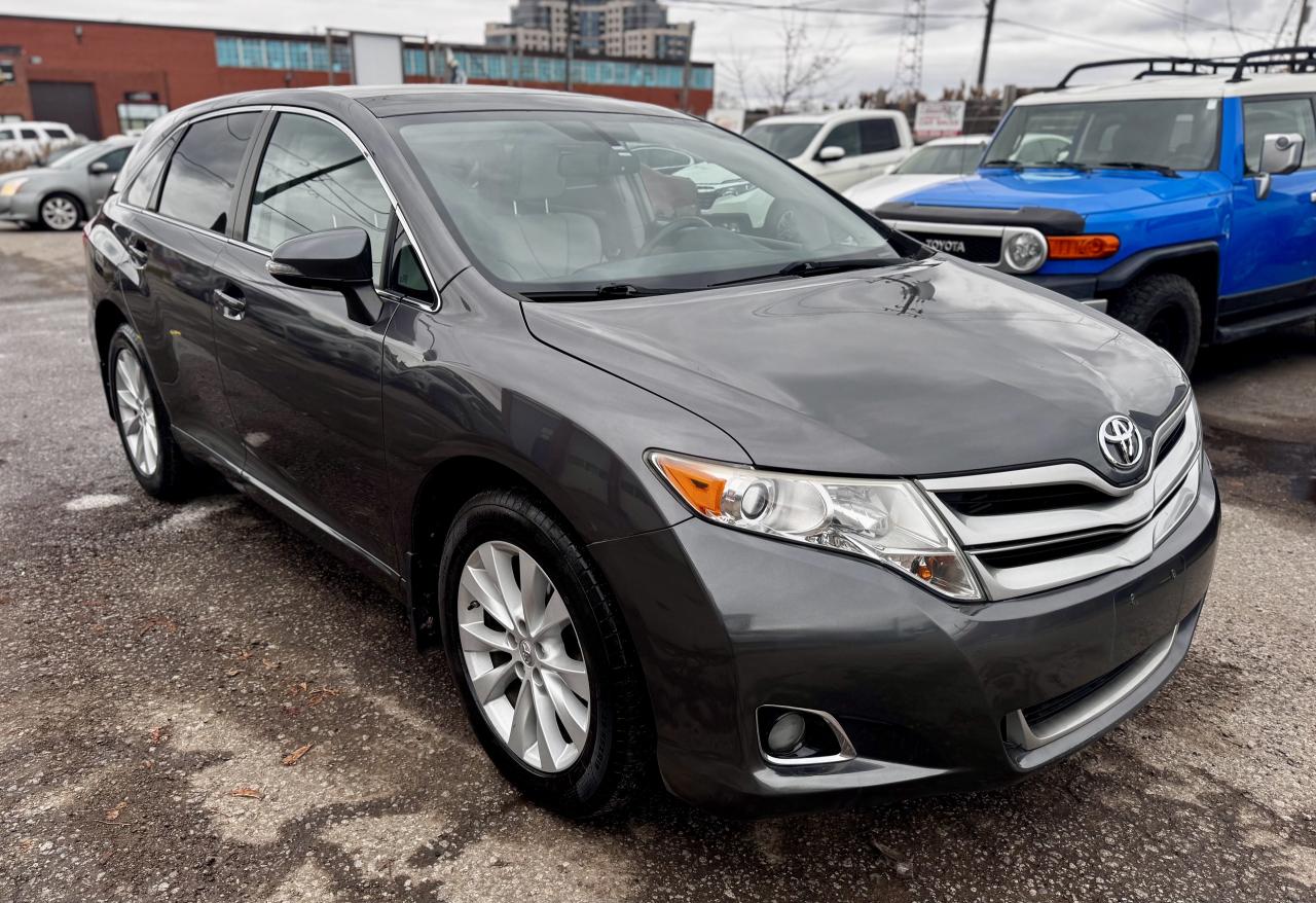 2016 Toyota Venza XLE AWD Photo