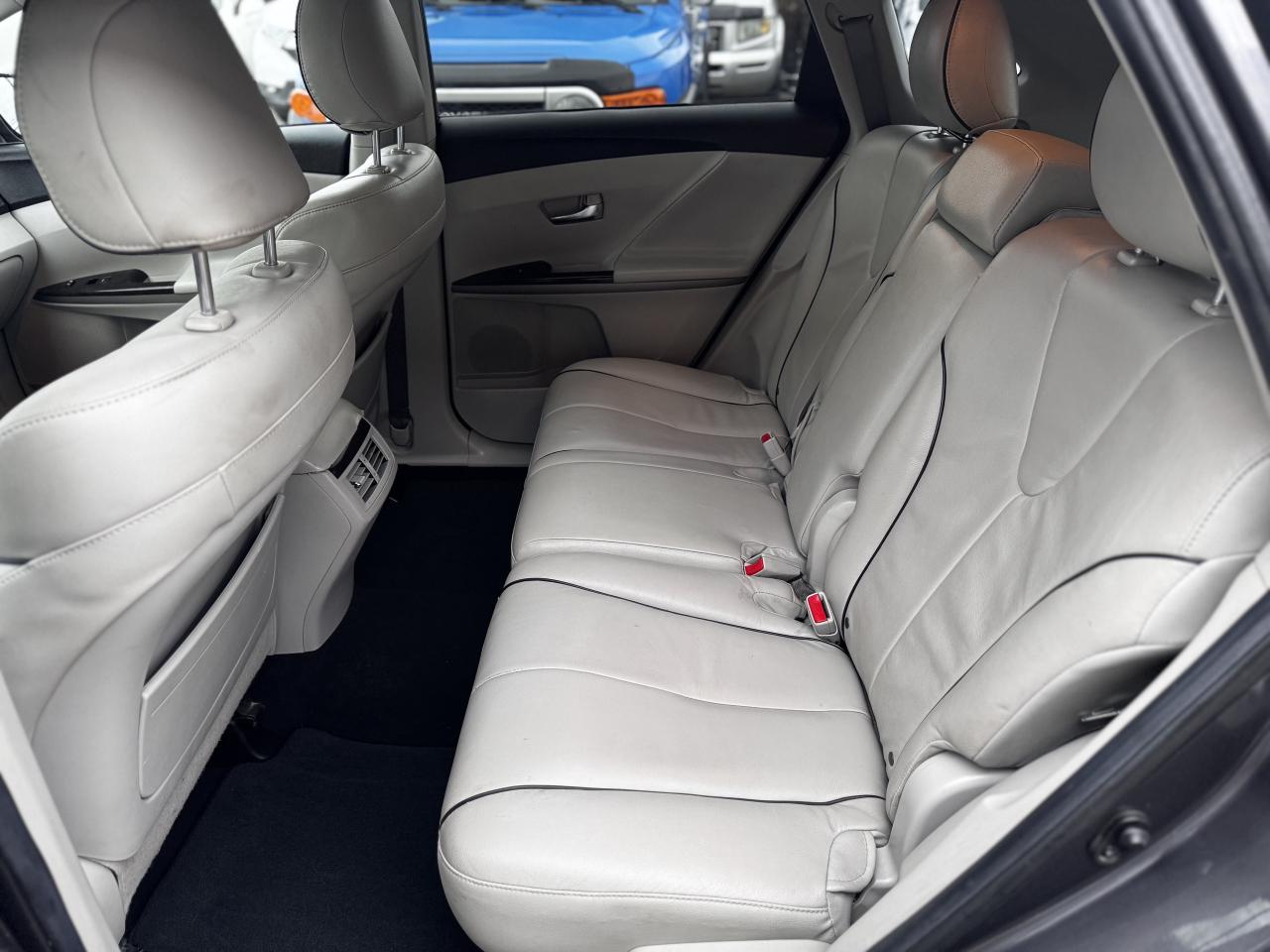 2016 Toyota Venza XLE AWD Photo