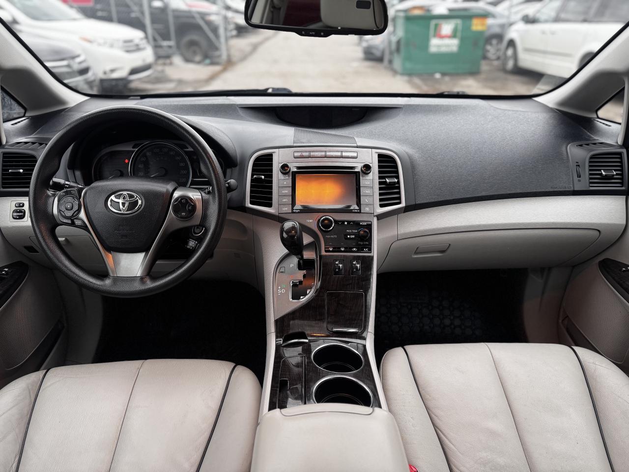 2016 Toyota Venza XLE AWD Photo