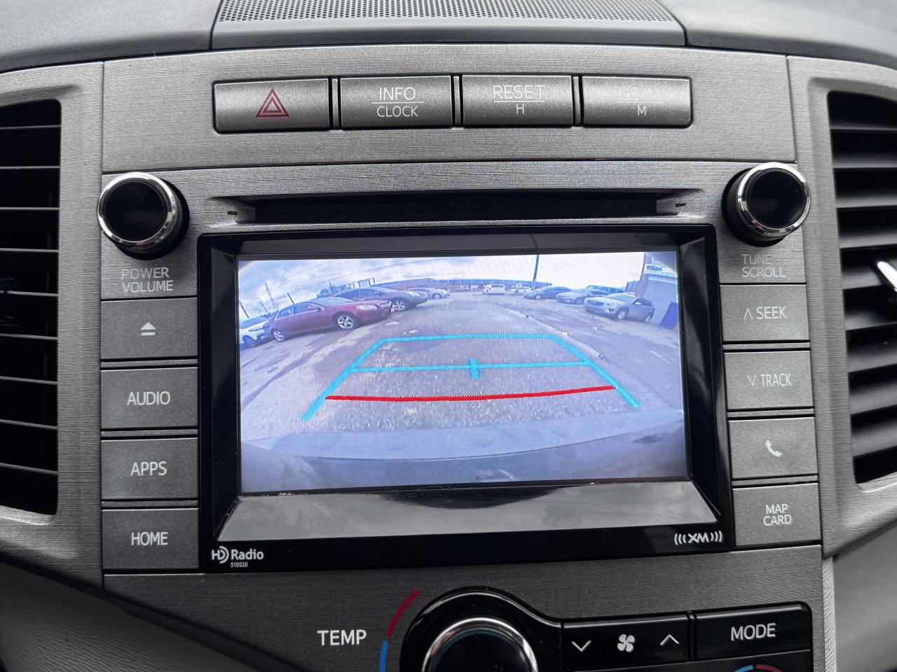 2016 Toyota Venza XLE AWD Photo