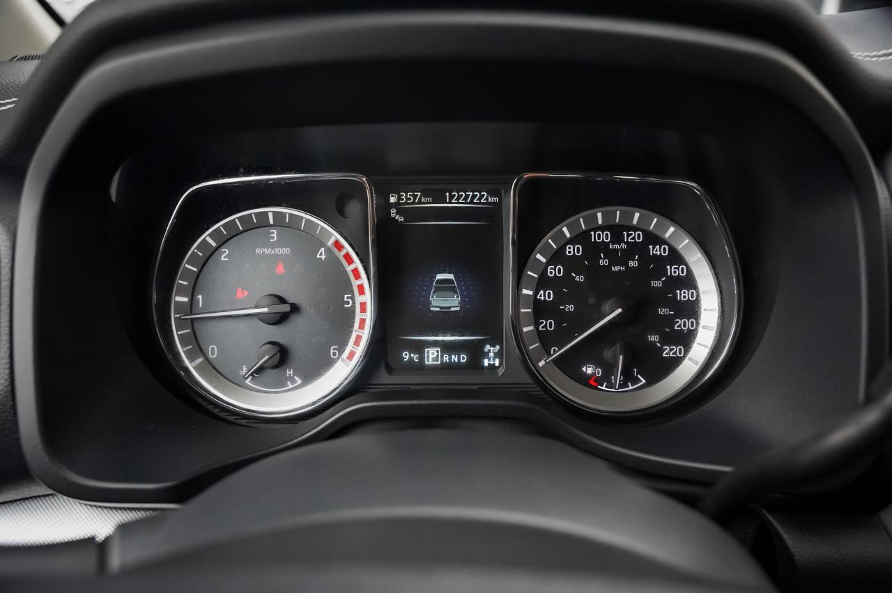 2018 Nissan Titan PRO-4X  $14000 BUILT IN. Photo