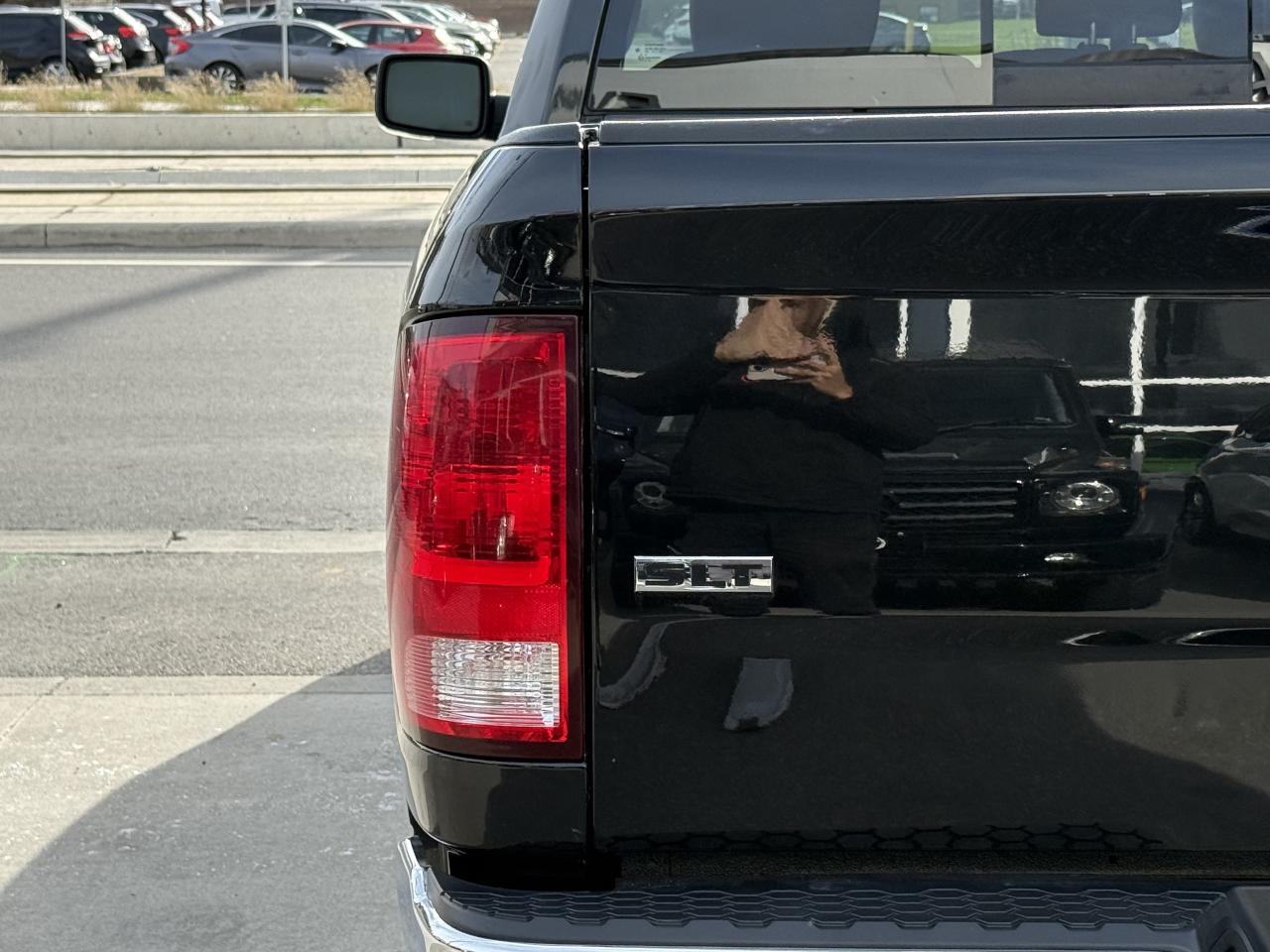 2018 RAM 1500 SLT | UPGRADED LEATHER | BACK UP CAMERA Photo