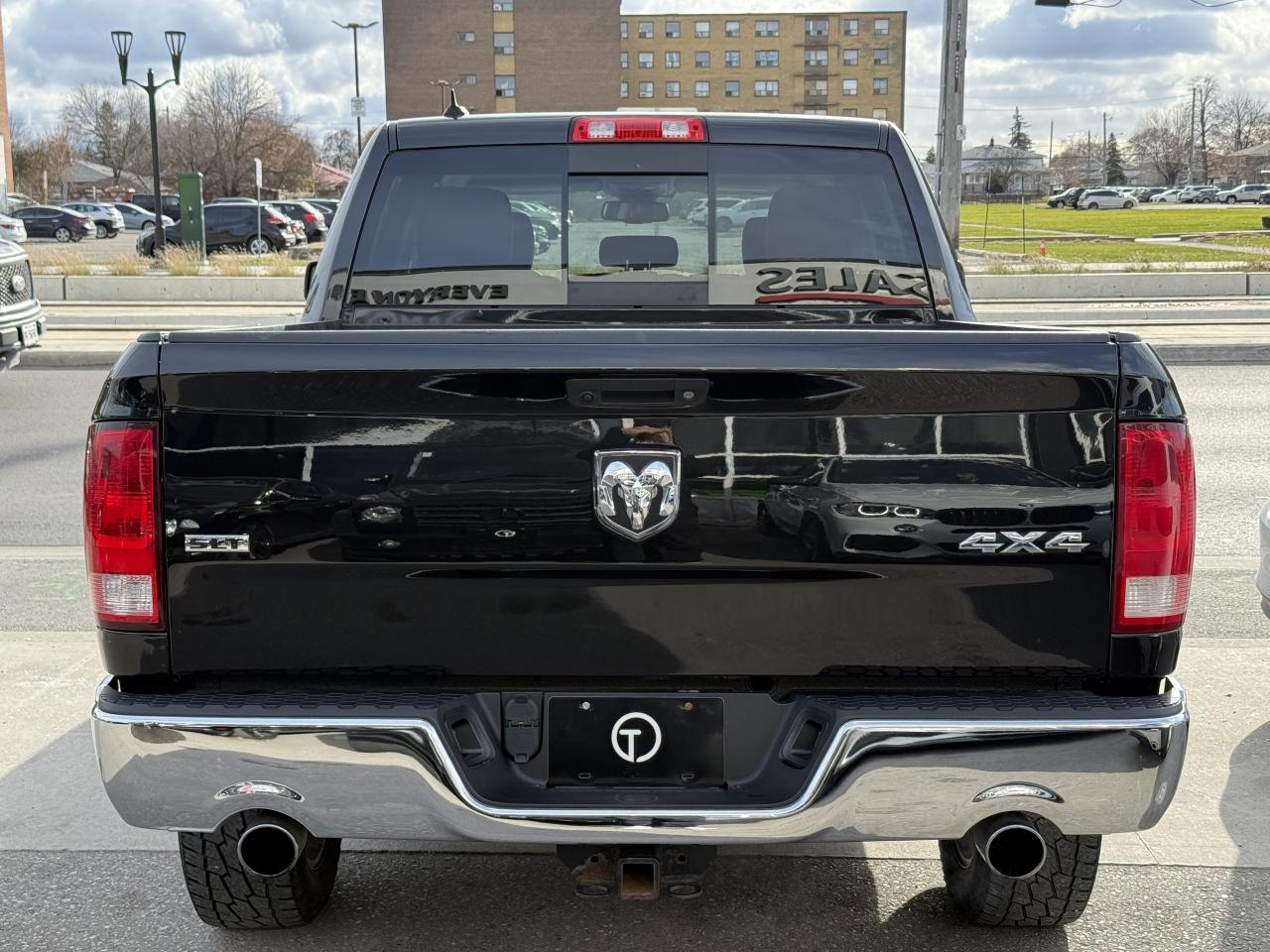 2018 RAM 1500 SLT | UPGRADED LEATHER | BACK UP CAMERA Photo