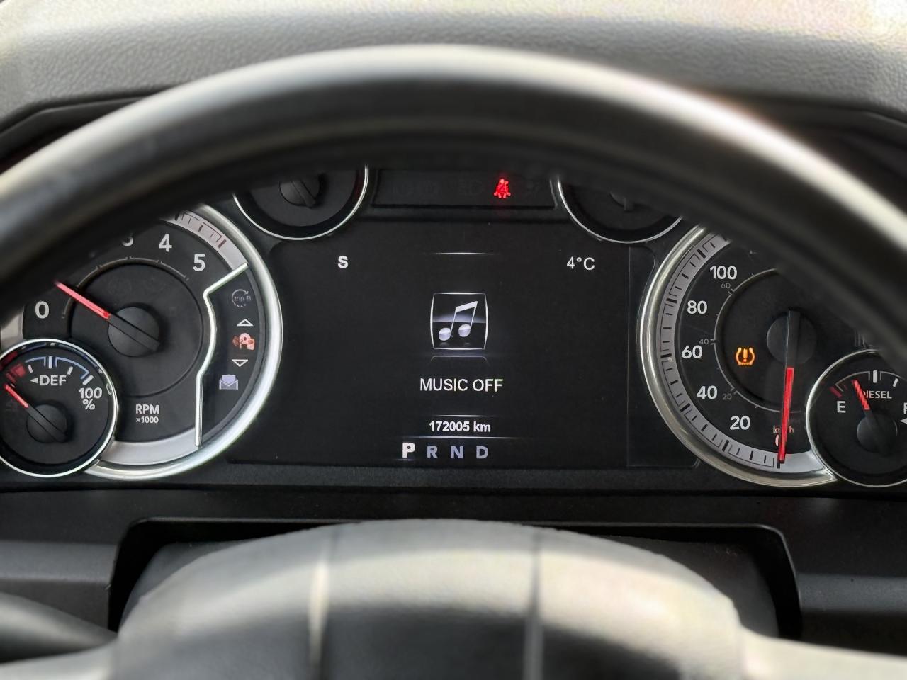 2018 RAM 1500 SLT | UPGRADED LEATHER | BACK UP CAMERA Photo