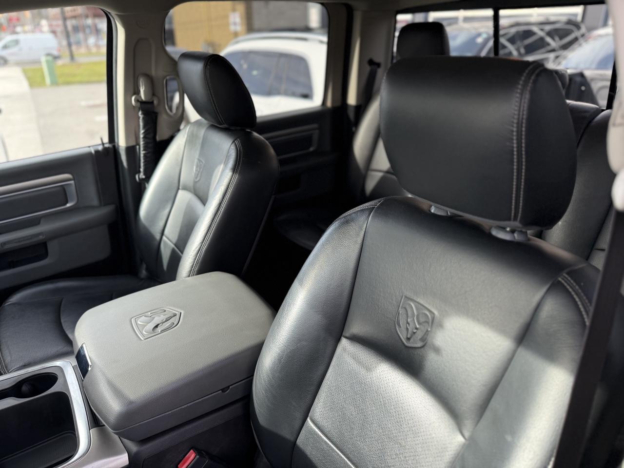 2018 RAM 1500 SLT | UPGRADED LEATHER | BACK UP CAMERA Photo